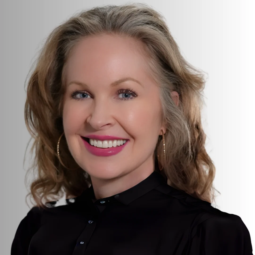 &nbsp;&nbsp;&nbsp;Lisa Reinert